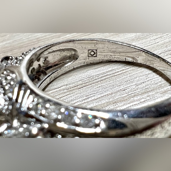 Vintage Designer Sterling Silver Cubic Zirconia Gemstone Cocktail Ring, Size 8 - Picture 9 of 13